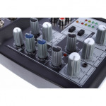 Behringer 502