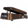 Pedal gitarowy Cry Baby Cantrell w kolorze miedzi.