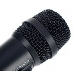 AKG P4
