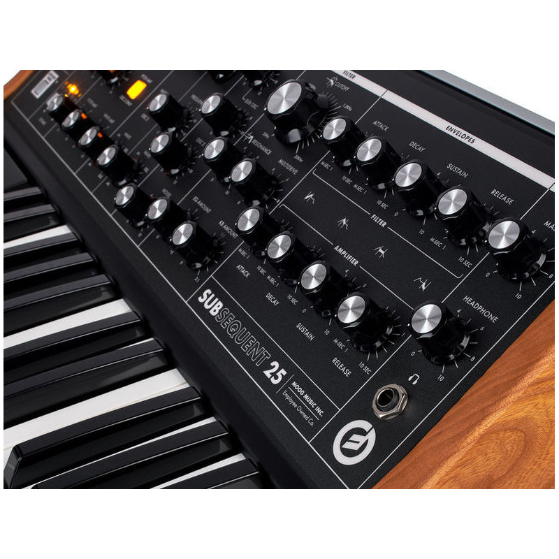 Moog Subsequent 25 Syntezator Analogowy