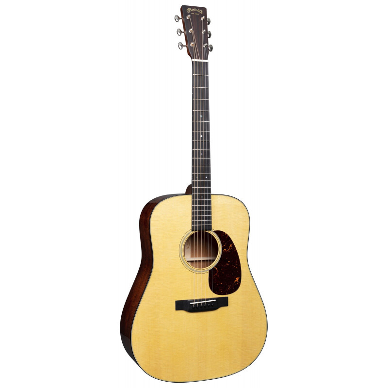 Martin D18