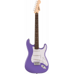 Fioletowa gitara elektryczna Squier Stratocaster.